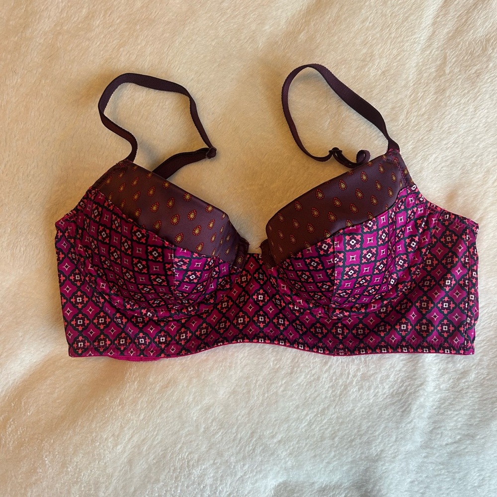 Victoria's Secret Pink and Purple Bra Structured Underwire